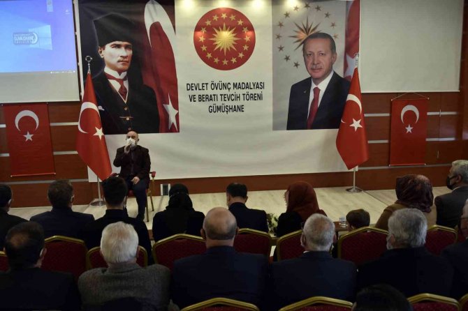 Gümüşhane’de Şehit Ailesine Devlet Övünç Madalyası Tevcih Töreninde Gözyaşları Sel Oldu