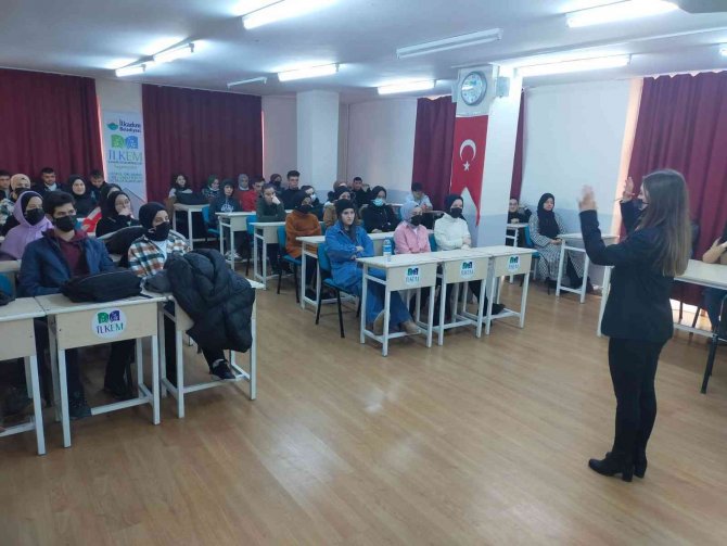 Başkan Demirtaş: “Öğrencilerimiz Kendilerine Sunulan İmkanları Fırsata Çevirmeli”