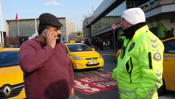 Taksim’deki Denetimlerde Taksicilere Ceza Yağdı
