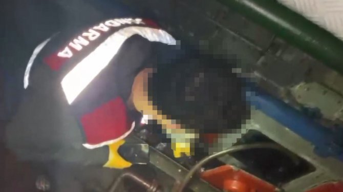 Jandarmanın Düzenlediği Operasyonda 55 Bin Litre Kaçak Akaryakıt Ele Geçirildi