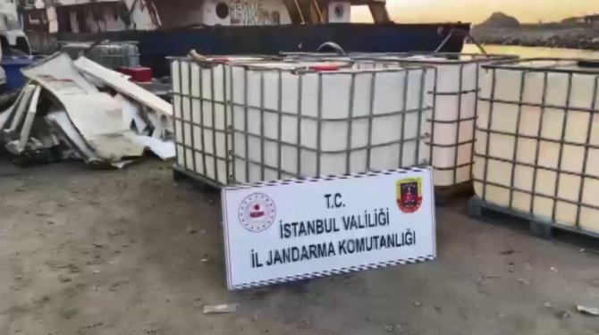 Jandarmanın Düzenlediği Operasyonda 55 Bin Litre Kaçak Akaryakıt Ele Geçirildi
