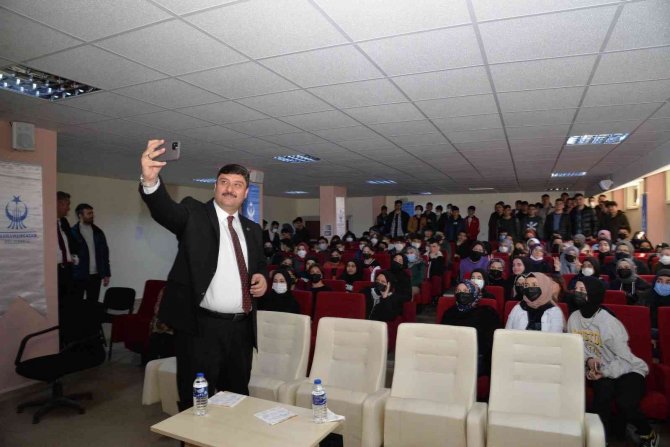 Kahramankazan Belediye Başkanı Oğuz’dan Bin Kitap Sözü