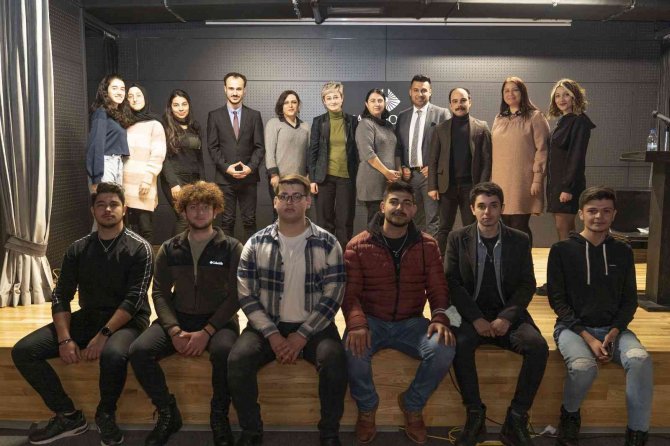 Kün’de ’İ̇stiklal’den İ̇stikbal’e Semineri İlgi Gördü