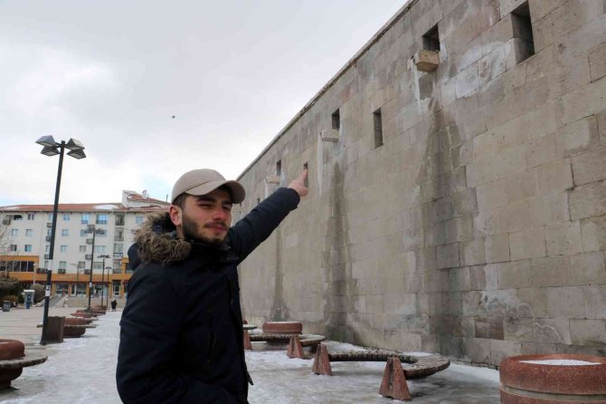 Sivas Baharda Kışı Yaşıyor