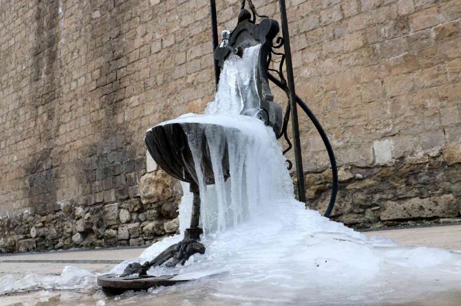 Sivas Baharda Kışı Yaşıyor