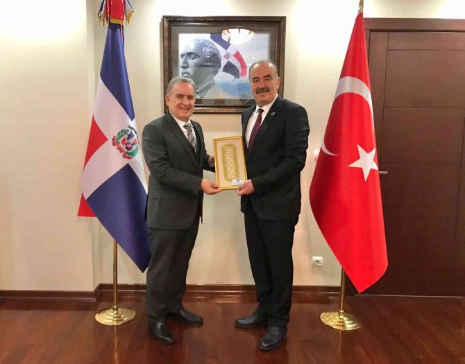 Başkan Türkyılmaz, Ankara’da Büyükelçilerle Bir Araya Geldi