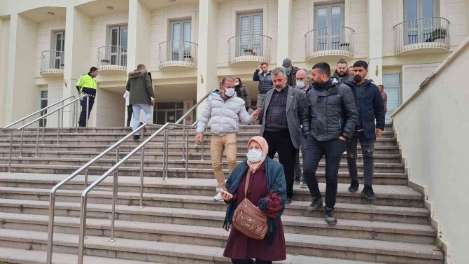 Savcı, Katil Zanlısı Baba Ve Oğlu İçin Ağırlaştırılmış Müebbet İstedi
