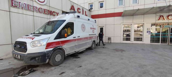 Yakmak İstediği Soba Parlayınca Hastanelik Oldu