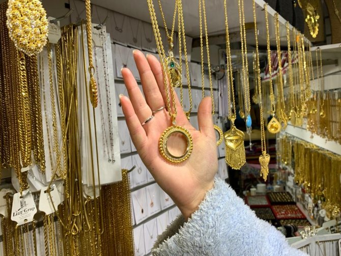Fiyatlar Yükselince Vatandaş Altın Kaplama Ziynet Eşyalarına Yöneldi