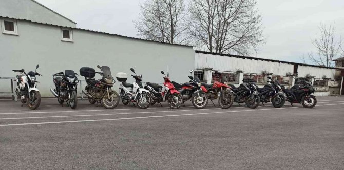Motosiklet Hırsızlarına Eş Zamanlı Operasyon