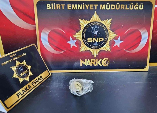 Siirt’te Üzerinde Uyuşturucu Bulunan 2 Şüpheli Yakalandı