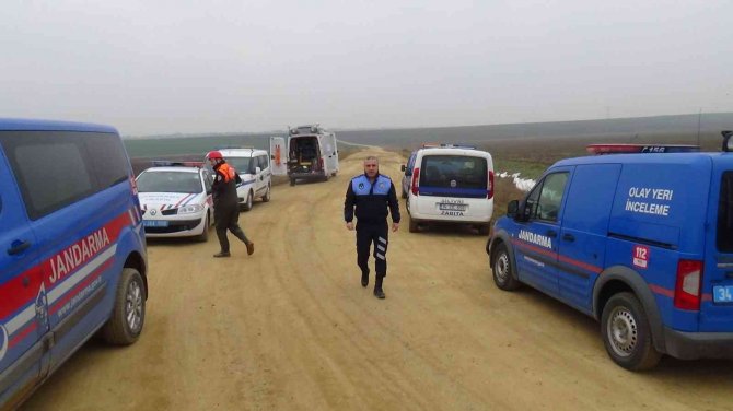 Silivri’de Araç Dereye Uçtu: 1 Yaralı