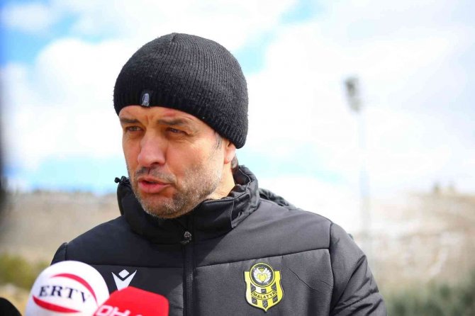 Cihat Arslan: "Kasımpaşa’yı Yenersek Yarışın İçinde Oluruz"