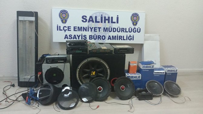 Manisa’da 4 Araçtan Hırsızlık Yapan Şüpheli Tutuklandı
