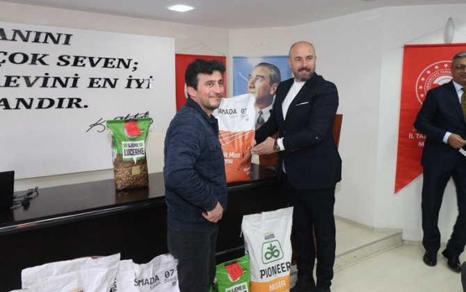 Tekkeköy’de Üreticilere 6 Ton Silajlık Mısır Tohumu Dağıtıldı