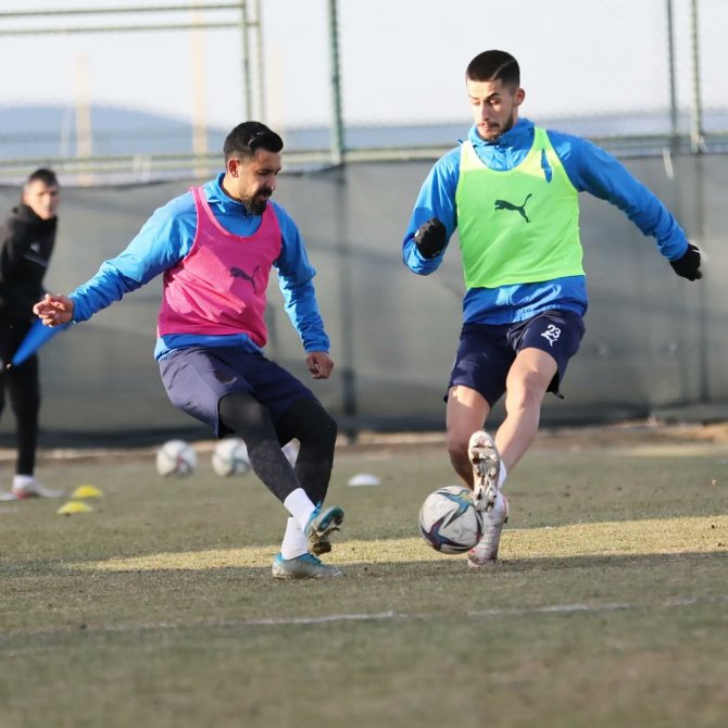 Afyonspor, Deplasmanda Oynayacağı Maçın Hazırlıklarını Sürdürüyor