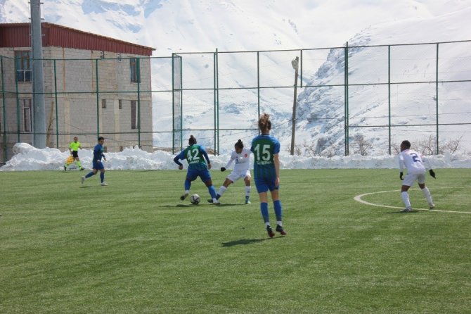 Kadınlar Süper Ligi: Hakkari Gücü: 1 - Çaykur Rizespor: 0