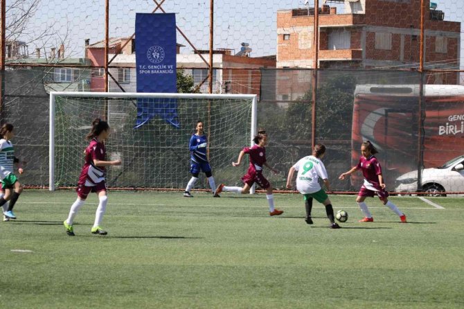 ’Mahallede Maç Var’ Grup Müsabakaları Başladı