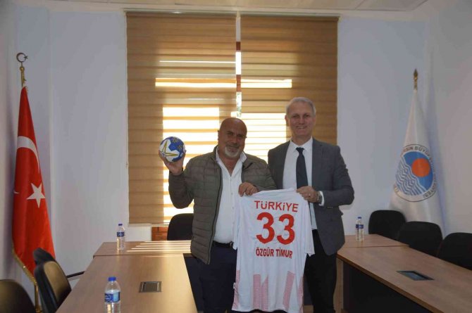 Kılıç: "Hentbolun Geleceği İçin Ortak Çalışmalıyız"