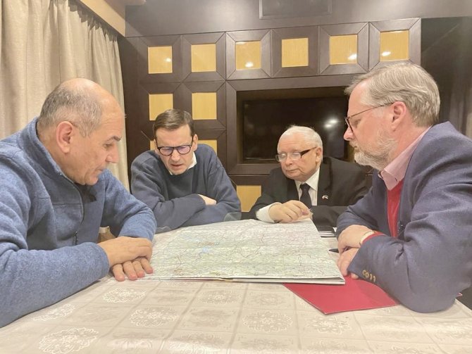 Ukrayna Devlet Başkanı Zelenskiy, Çekya, Slovenya Ve Polonya Başbakanları İle Görüştü