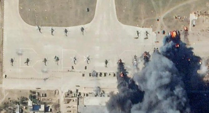 Ukrayna Ordusu Herson Havaalanı’ndaki Rus Helikopterlerini Vurdu
