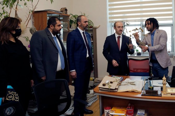 Vali Epcim, Bilim Literatürüne Bayburt İsmini Yazdıran Dr. Sefalı’yı Ziyaret Etti