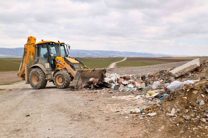 Tepebaşı’nda Hafriyat Temizliği