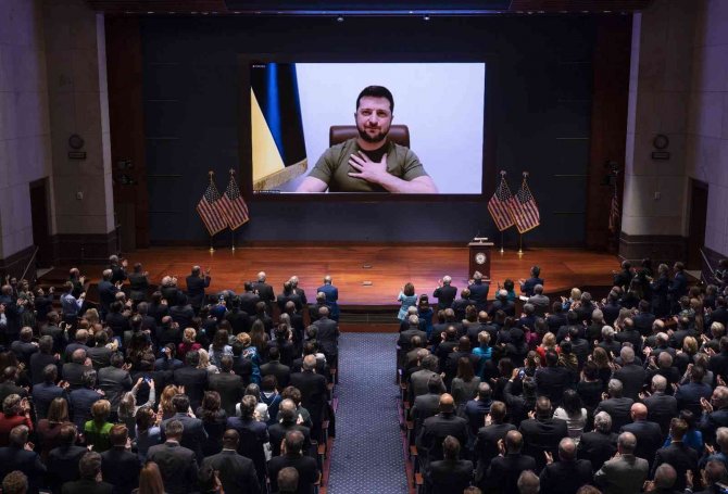 Zelenskiy’den Abd Kongresi’ne: “Hava Sahasını Kapatamıyorsanız Bize Uçak Verin”