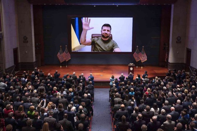 Zelenskiy’den Abd Kongresi’ne: “Hava Sahasını Kapatamıyorsanız Bize Uçak Verin”
