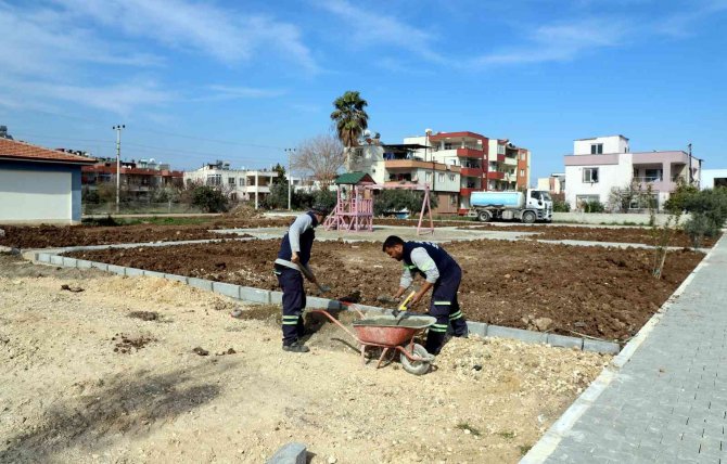 Akdeniz Belediyesi, Karaduvar’a Yeni Bir Çocuk Parkı Yapıyor