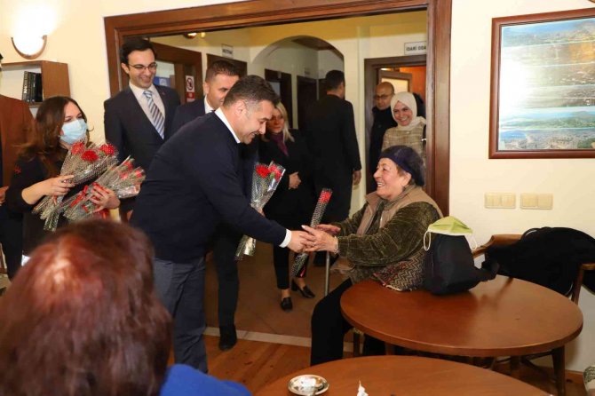 Alanya’da Yaşlılara Saygı Haftası ‘Bilge Çınarlarla Söyleşiler” Programıyla Başladı
