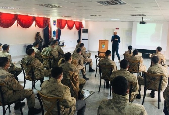 Askerlere Tütün Mamullerinin Zararları Hususunda Eğitim Verildi