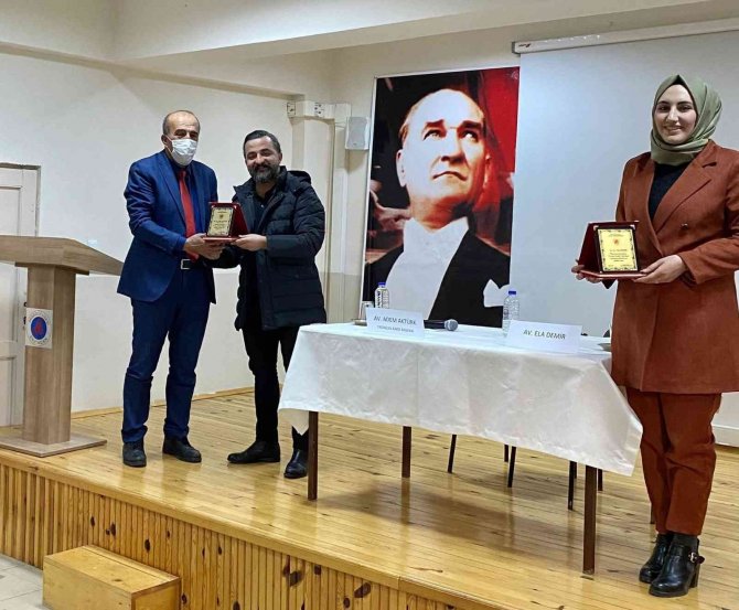 Aktürk, Öğrencilerle Kariyer Söyleşi Programında Bir Araya Geldi