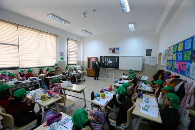 Başakşehir’de 120 Bin Öğrenciye Aynı Anda Sıfır Atık Eğitimi