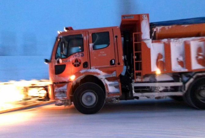 Bayburt’un Yüksek Kesimlerinde Karla Mücadele Sürüyor