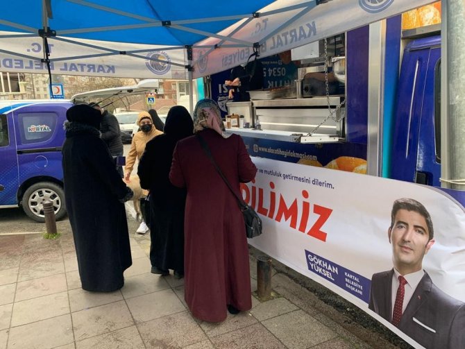 Kartal Belediyesinden Vatandaşlara Kandil Simidi Ve Hayır Lokması İkramı