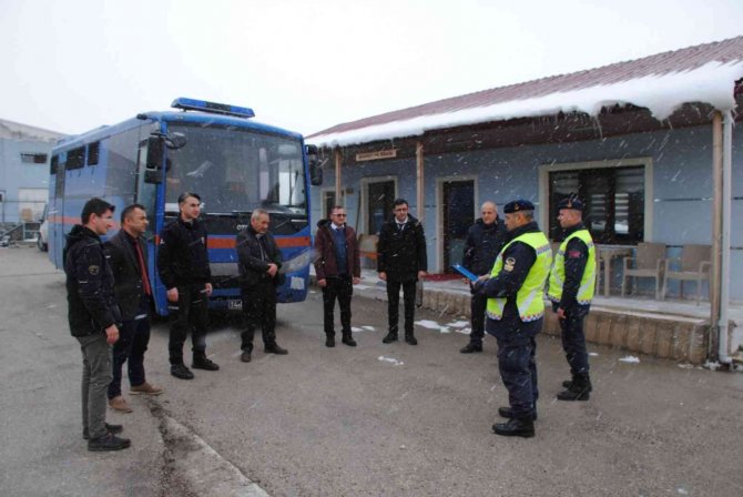 Jandarmadan Cezaevi Ring Aracı Sürücülerine Eğitim