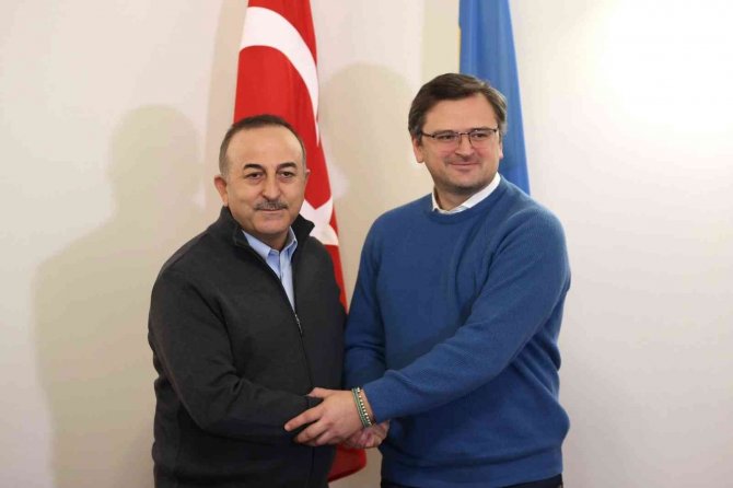 Dışişleri Bakanı Çavuşoğlu, Ukrayna Dışişleri Bakanı Kuleba İle Görüştü