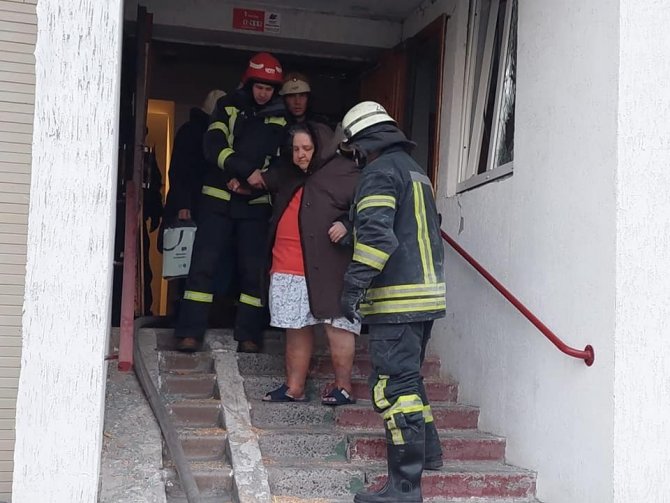 Kiev’de 16 Katlı Binaya Roket İsabet Etti: 1 Ölü, 3 Yaralı