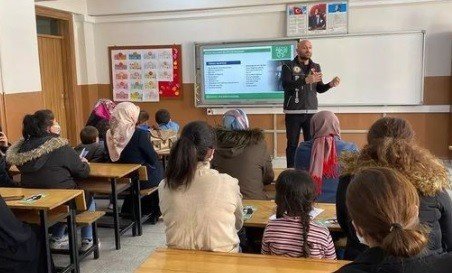 "En İ̇yi Narkotik Polisi: Anne" Projesi Erzincan’da Faaliyetlere Devam Ediyor