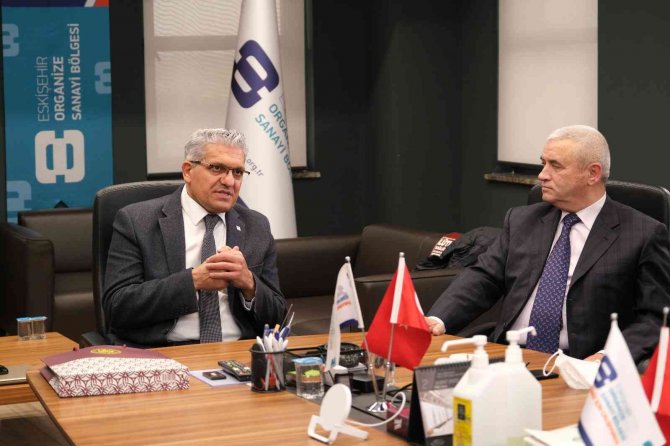 Başkan Küpeli Ziyaretçilerini Ağırladı