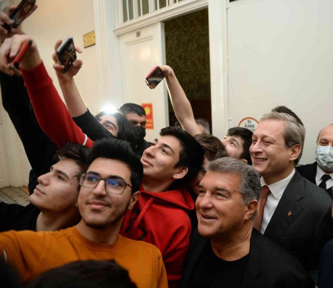 Burak Elmas İle Joan Laporta, Galatasaray Lisesi Ve Galatasaray Müzesi’ni Ziyaret Etti