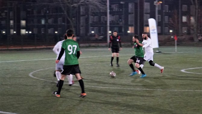 Gölcük Belediyesi Birimler Arası Futbol Turnuvası Başladı
