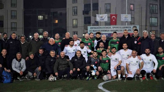 Gölcük Belediyesi Birimler Arası Futbol Turnuvası Başladı