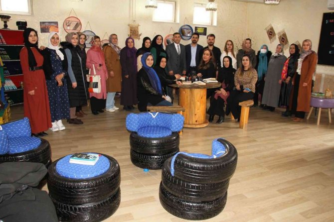 Şemdinli’de ’’Sıfır Atık Kütüphanesi’’ Açıldı