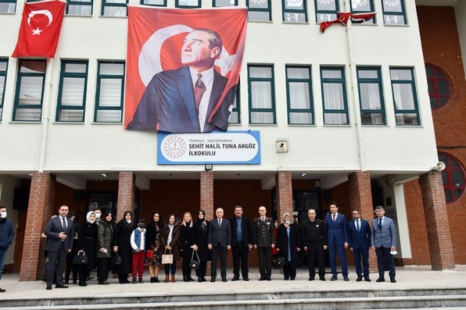Havai Fişek Kazasında Şehit Olan Astsubay İçin Okulda ‘Şehit Köşesi’ Açıldı