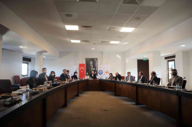 İ̇zmir’deki 10 Üniversiteden Yeşil Mutabakat İçin Güç Birliği