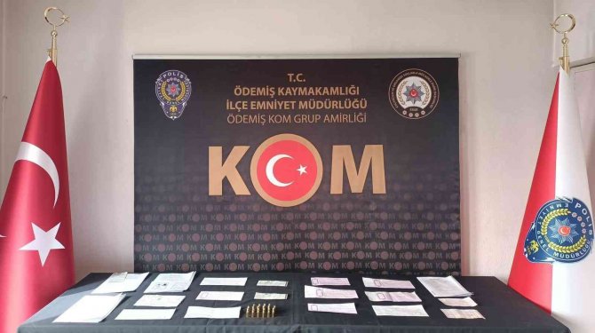 İ̇zmir’de Tefeci Çetesine Baskın: 3 Gözaltı