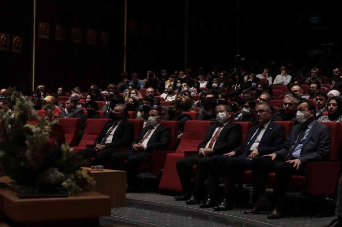 Proje Yarışmasında Dereceye Giren Öğrenciler Ödüllendirildi
