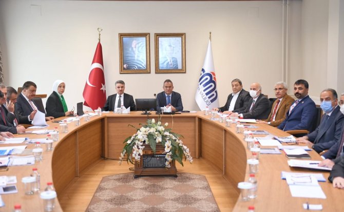 Milli Eğitim Bakanı Özer’den Öğrencilere Müjde